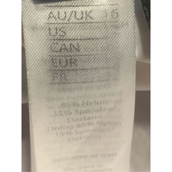 Nip Tuck Oasis Green Joanne Twist Front Women Green Leaf One Pc Swimsuit Sz 12 - Picture 5 of 6